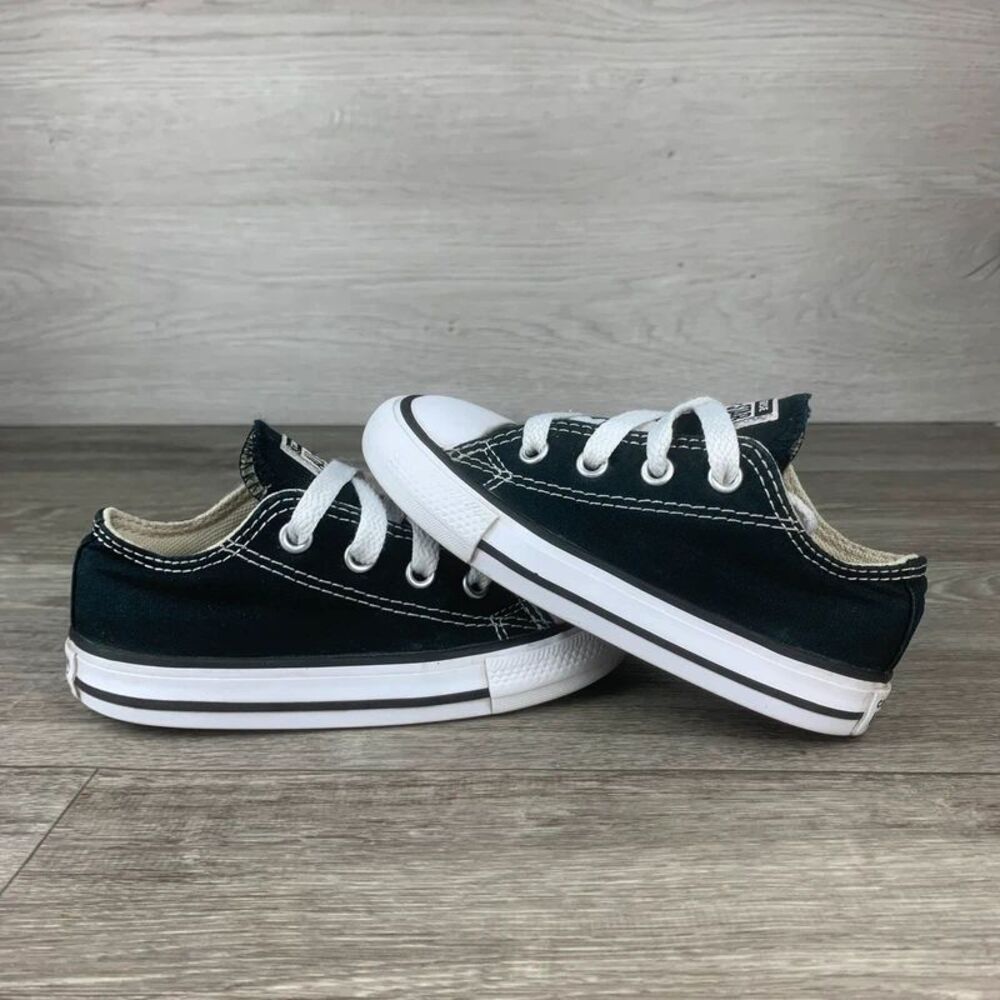 Black/White Canvas Converse Chuck Taylor Infant/Boys/Girls Toddler shoes size 7